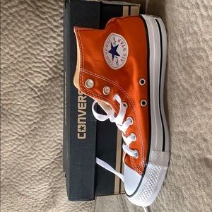 Converse- Roasted Carr. Size 6.5 womens/ 4.5 mens